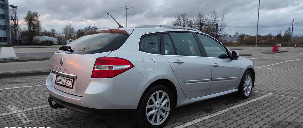 Renault Laguna cena 15000 przebieg: 306000, rok produkcji 2008 z Wrocław małe 92